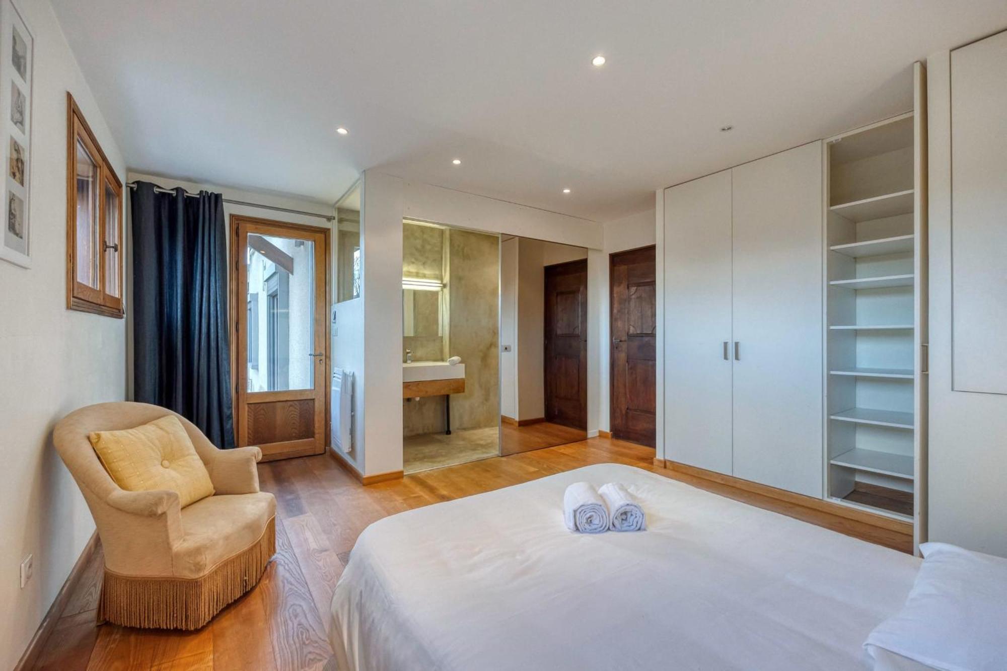 #Hp La Maison Des Lilas Large Family House Sleeps 12 Garden Seyssinet Esterno foto