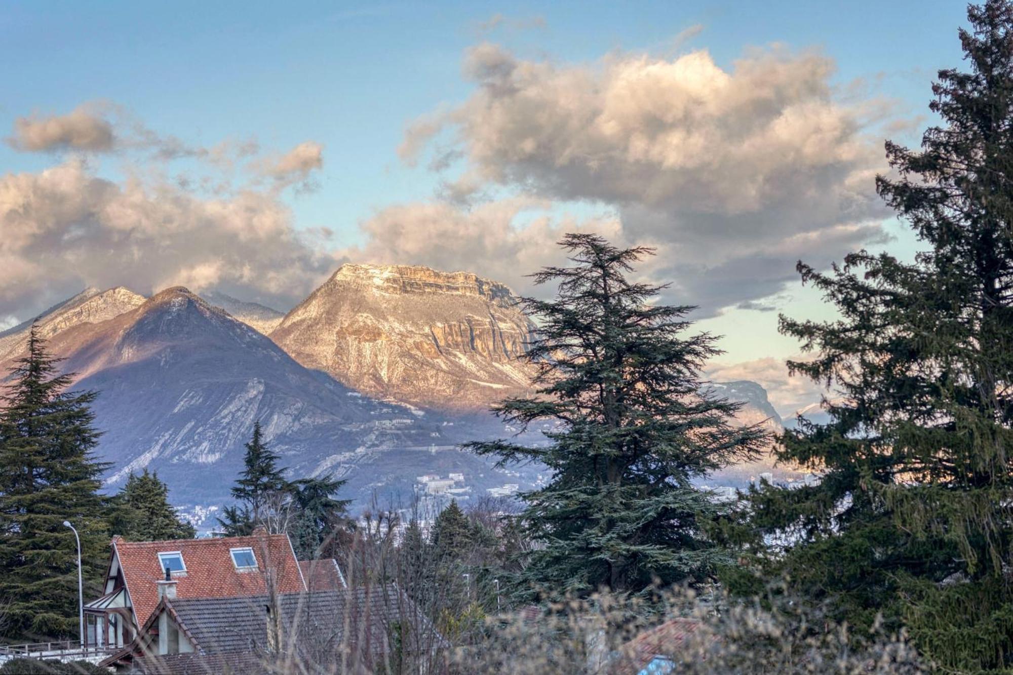 #Hp La Maison Des Lilas Large Family House Sleeps 12 Garden Seyssinet Esterno foto