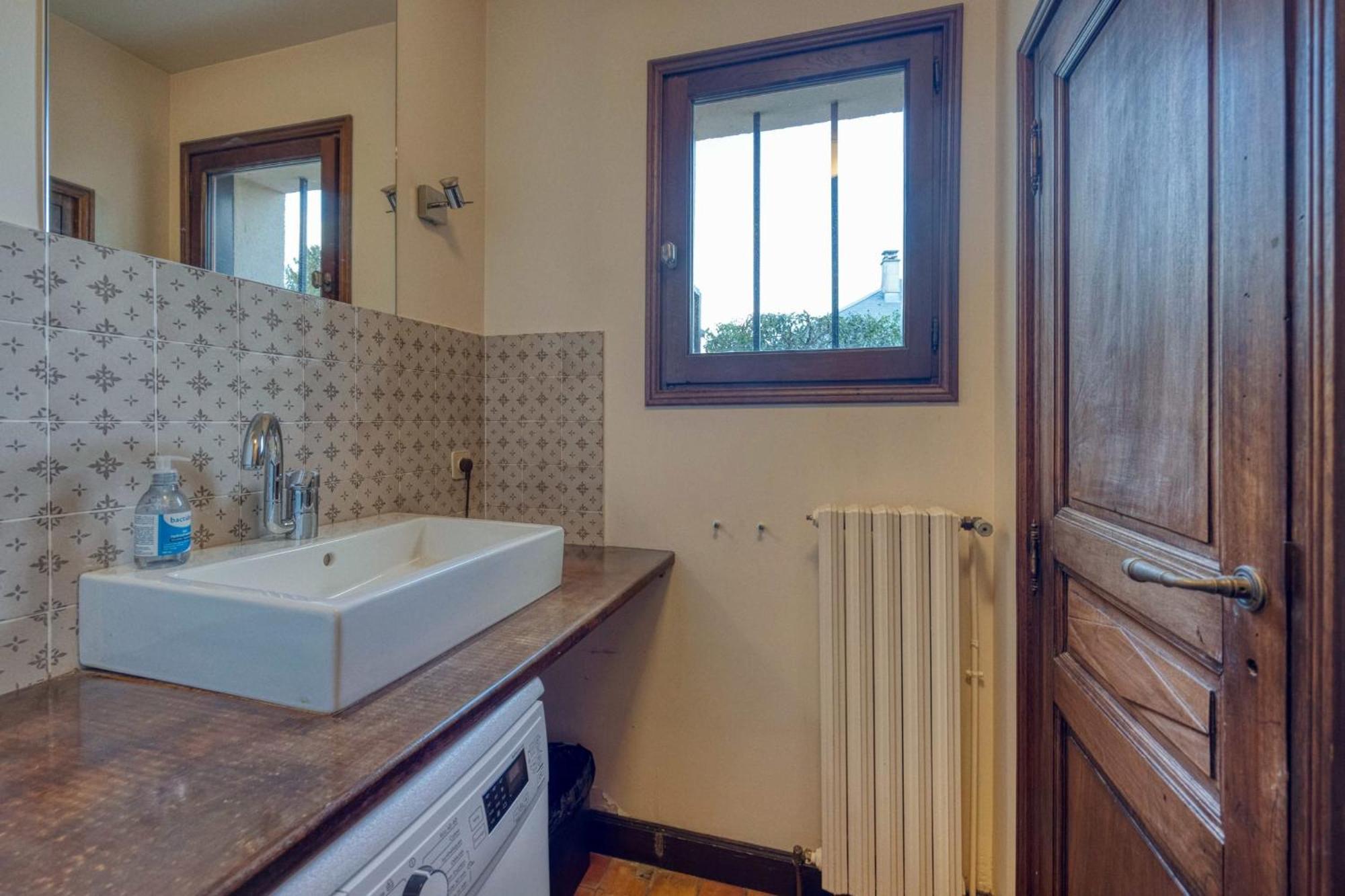 #Hp La Maison Des Lilas Large Family House Sleeps 12 Garden Seyssinet Esterno foto